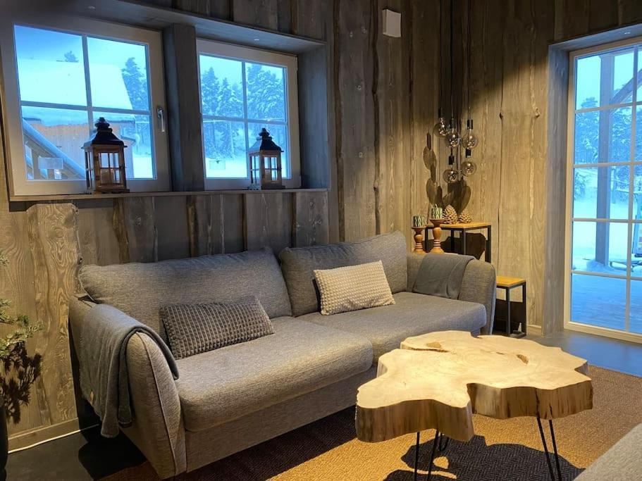 Modern Stuga Med Ski Lodge Kaensla Järvsö 외부 사진
